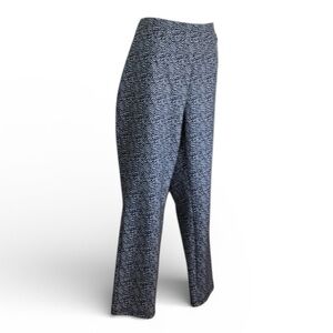 DKNY navy/white Pull-on stretch pants, faux back pockets, DKNY silver tag XL